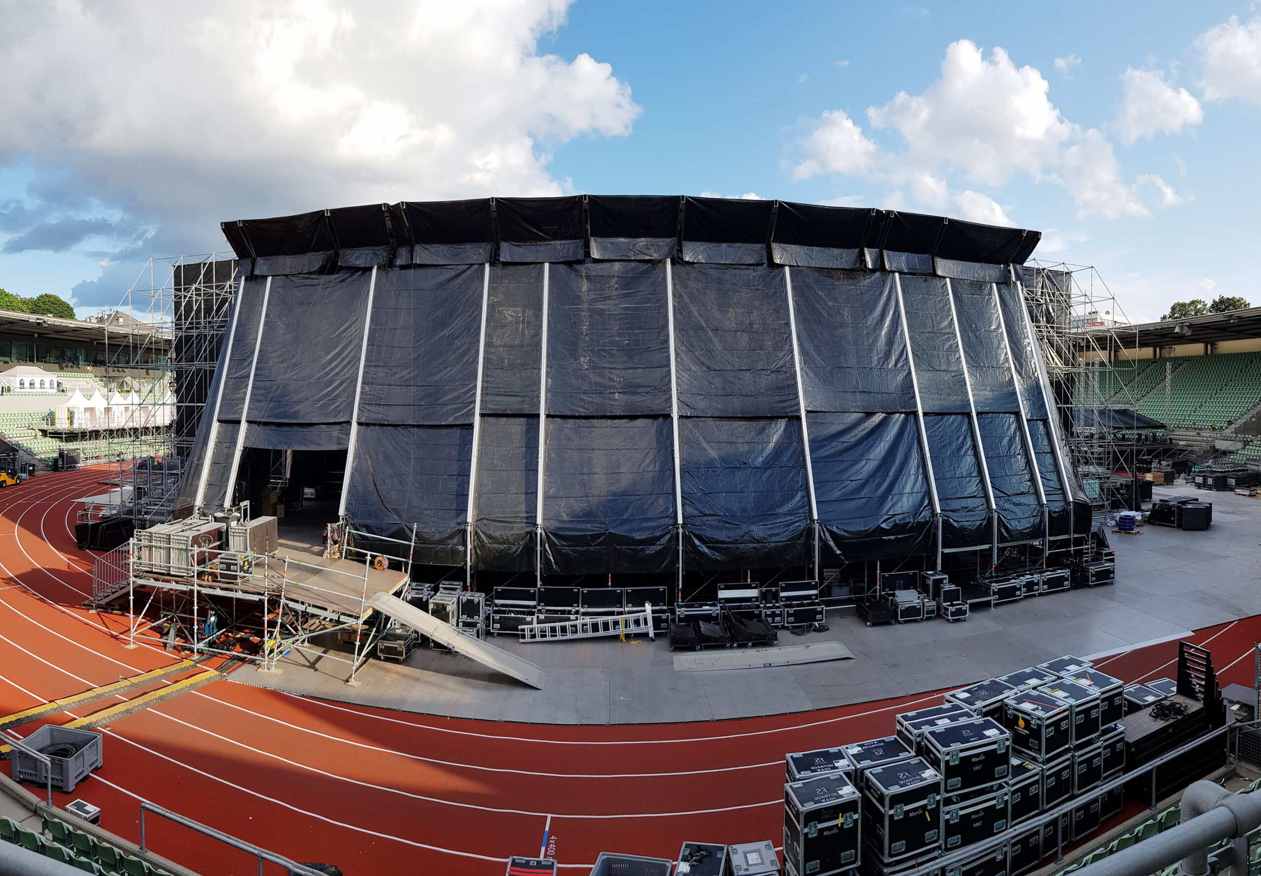 Hinteransicht Baby Boy Stage – Findings Festival Oslo