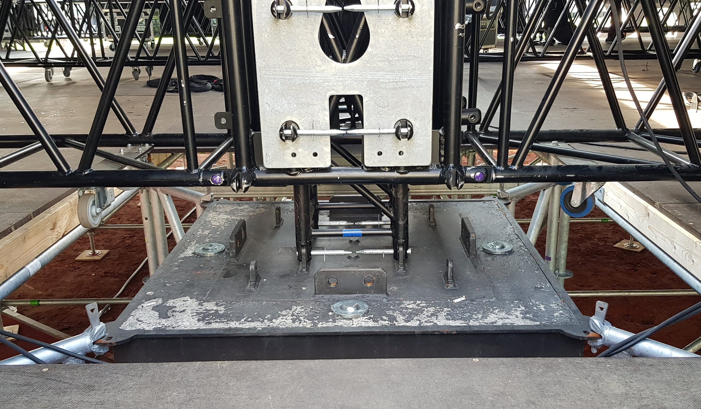 Baby Boy Stage – Findings Festival Oslo